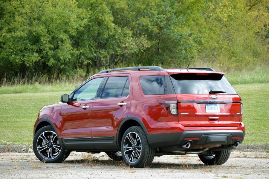  Ford Explorer Sport 2012 года  (фото 30 из 94)